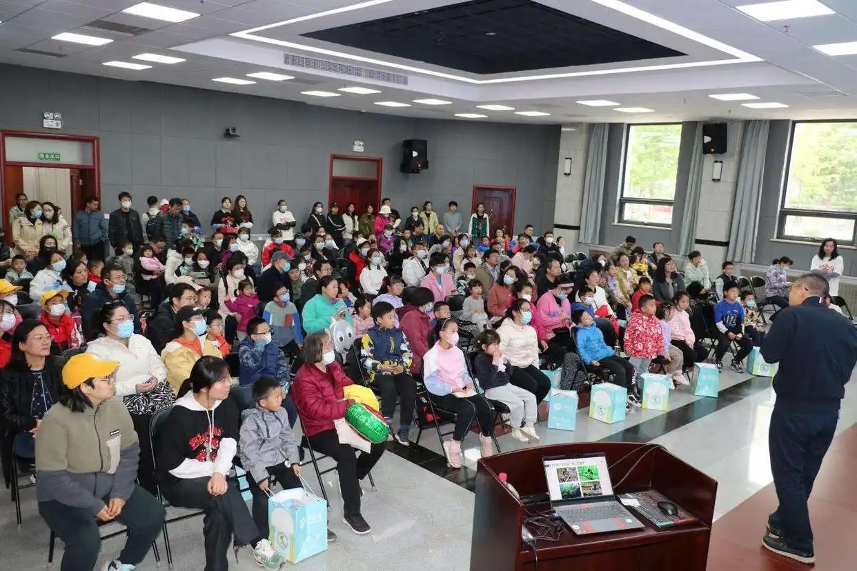 中国农科院资划所举办“菇事知多少”科普活动.jpg
